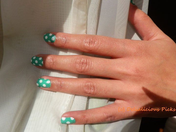 Final nail look using Jamberry nail designs