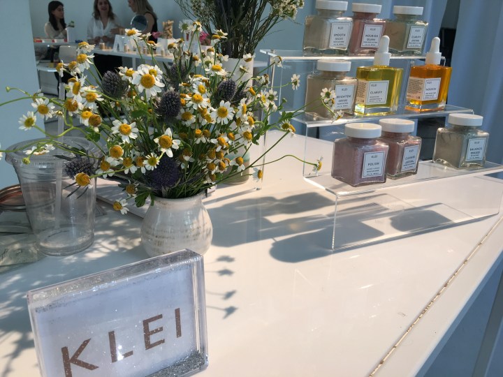 CB3A4DB4-0700-450C-A65C-09DAB4F864EC