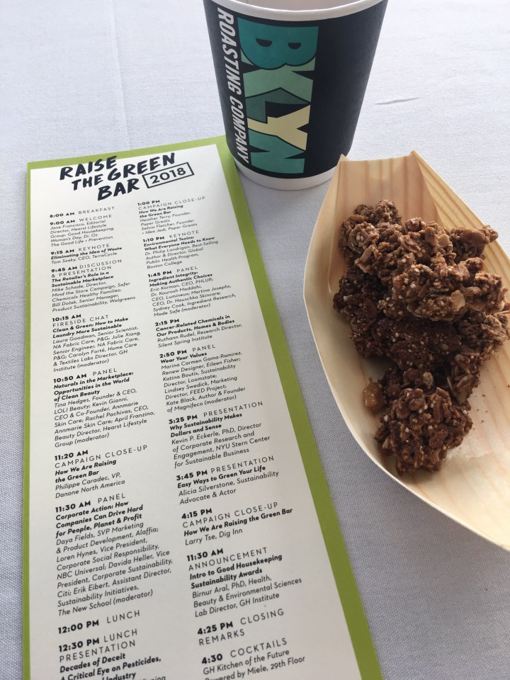 DAC52AA7-D690-4D5E-AB7B-89085BDCFB32